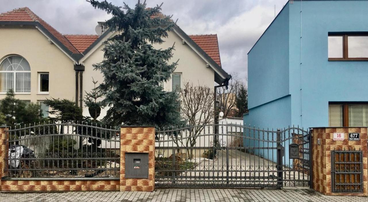 Klidne A Utulne Ubytovani Brno Stary Liskovec Exteriör bild